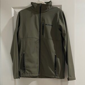Columbia Men's Green Performance Jacket
